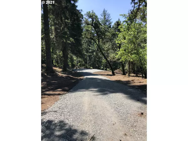 Bearridge RD, Creswell, OR 97426