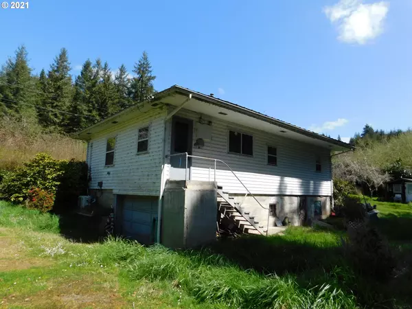 Myrtle Point, OR 97458,2330 SPRUCE ST