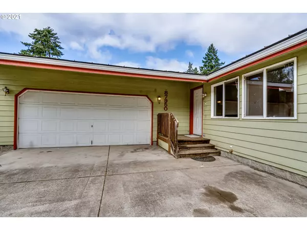 Veneta, OR 97487,87950 Applegate CT