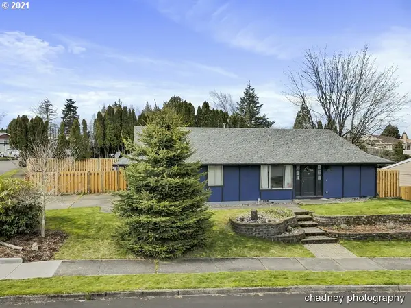 Gresham, OR 97080,795 SE BARNES AVE