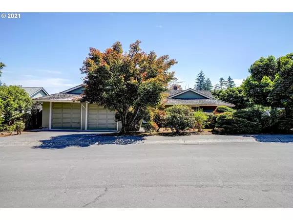 West Linn, OR 97068,2501 PALOMINO CT