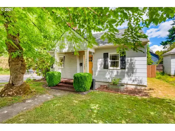 5205 SE TAGGART CT, Portland, OR 97206