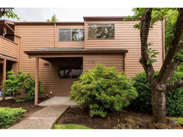 1728 MINDA DR, Eugene, OR 97401