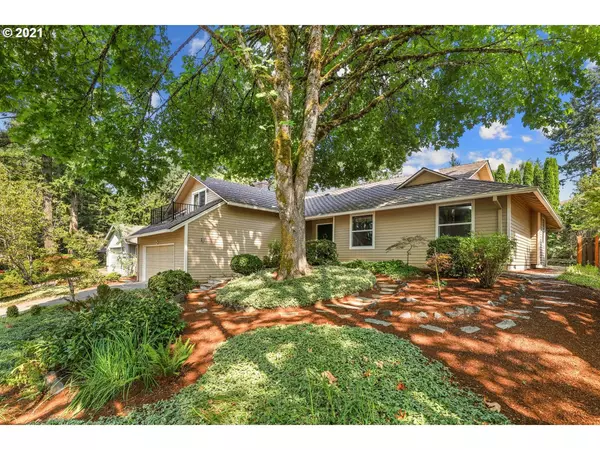 Lake Oswego, OR 97034,1672 HIGHLAND DR