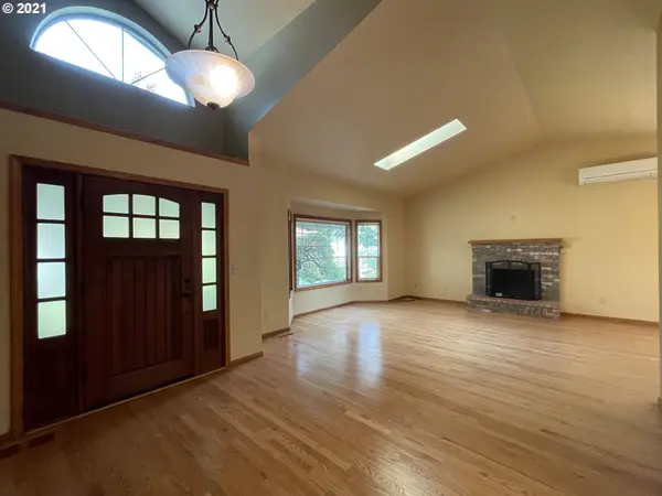 Springfield, OR 97478,41610 MADRONE ST