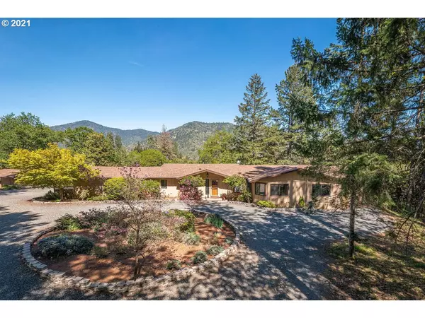 Grants Pass, OR 97527,85 HILLVIEW DR