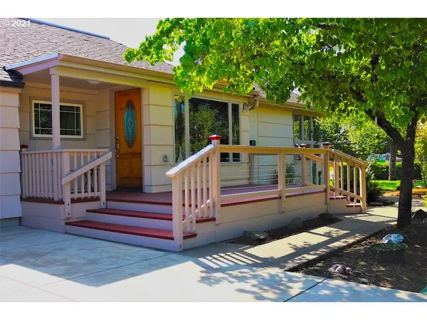 1190 HORN LN, Eugene, OR 97404