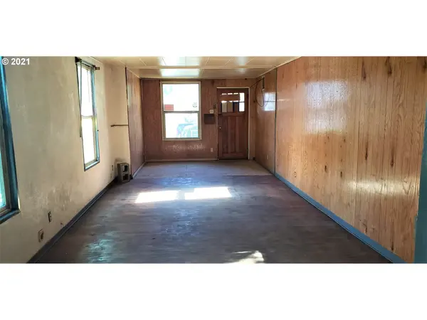 Cottage Grove, OR 97424,1315 E JEFFERSON AVE