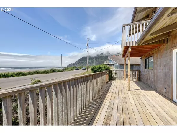 Manzanita, OR 97130,562 OCEAN RD