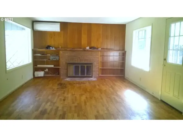 2540 MCMILLAN ST, Eugene, OR 97405