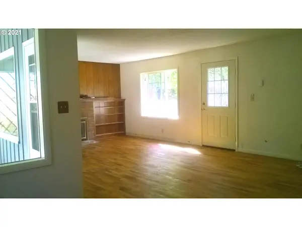 2540 MCMILLAN ST, Eugene, OR 97405