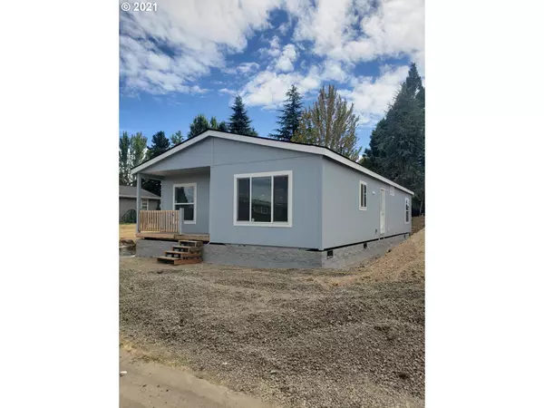 1300 BOARDWALK AVE, Molalla, OR 97038