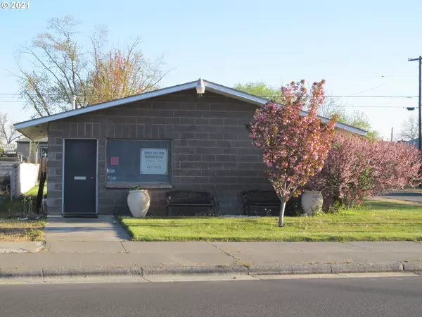 400 W HERMISTON AVE, Hermiston, OR 97838