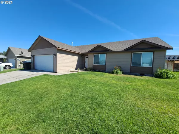 Hermiston, OR 97838,117 SW COTTONWOOD DR