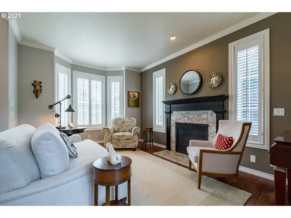 2644 RIVERWALK LOOP, Eugene, OR 97401