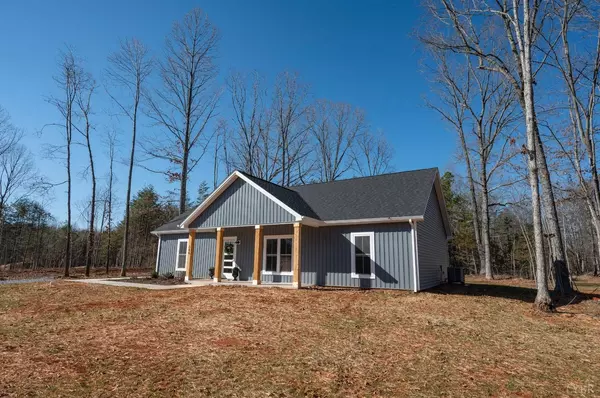 Rustburg, VA 24588,346 Mimosa LN