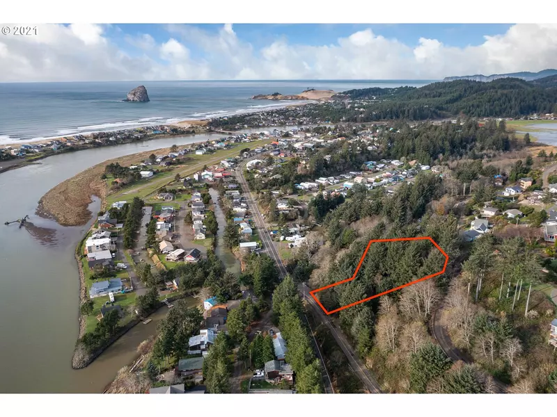 10900 Fisher RD, Pacific City, OR 97135