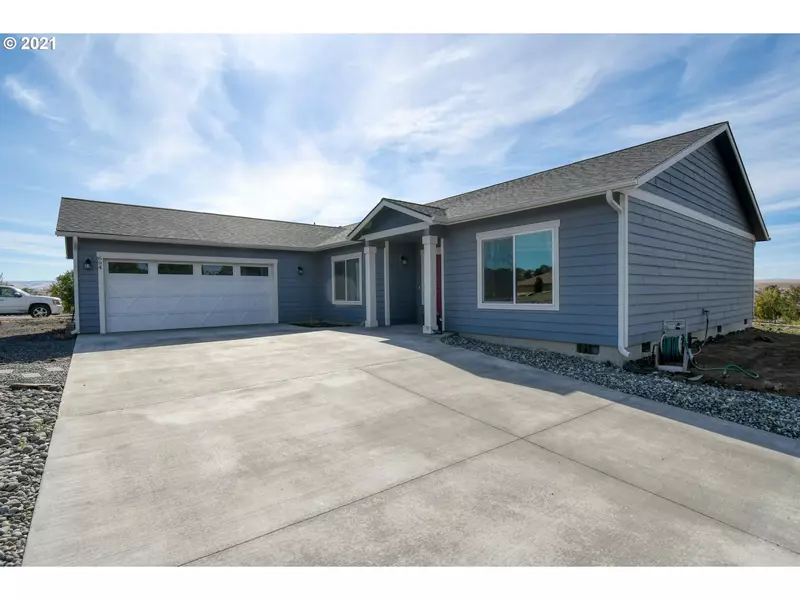 694 NW 23RD ST, Pendleton, OR 97801