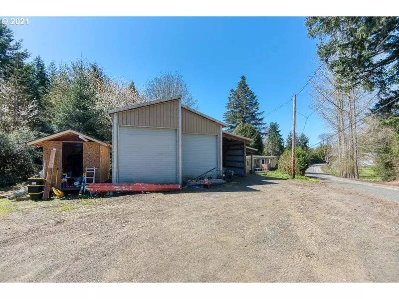 94602 RINK CRK LN, Coquille, OR 97423