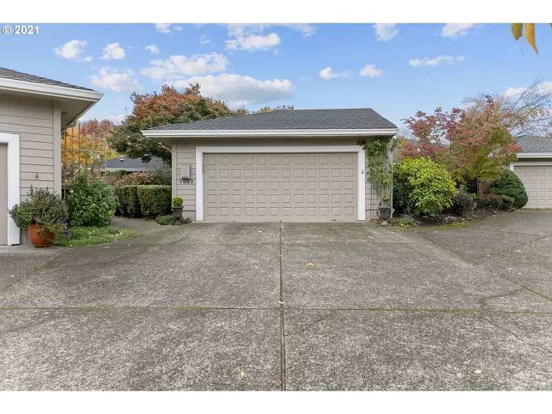 7067 SW ARBOR LAKE DR, Wilsonville, OR 97070