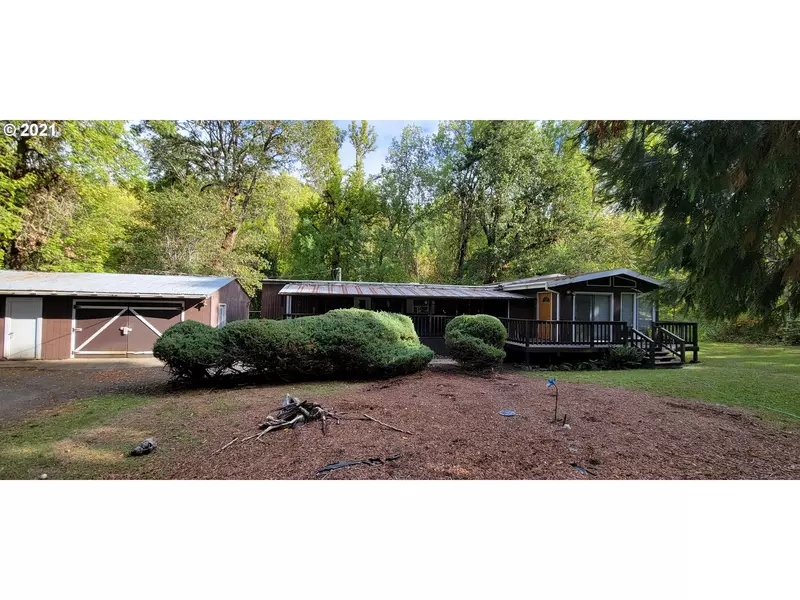 5181 WILLIS CREEK RD, Winston, OR 97496