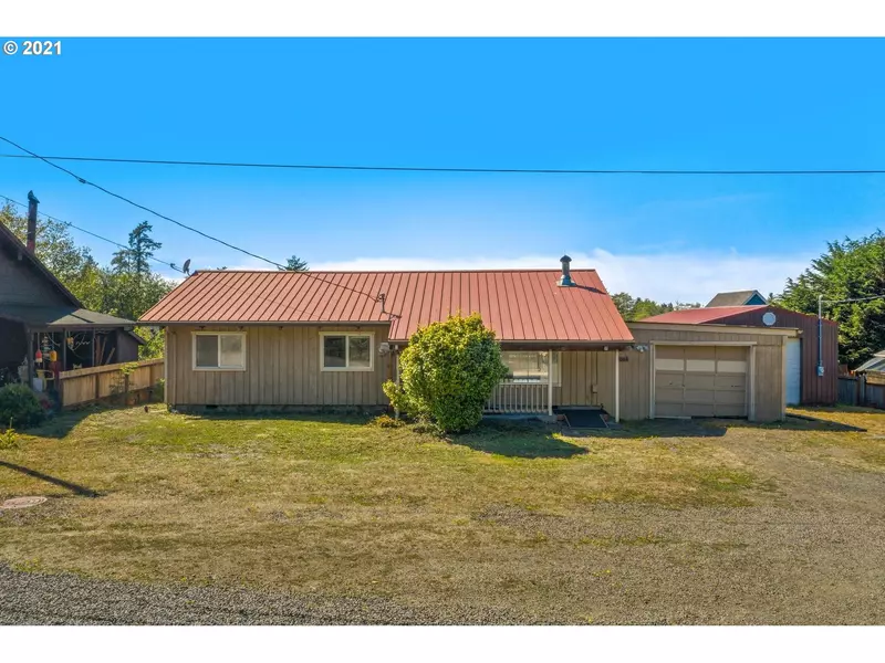 351 N Palisade ST, Rockaway Beach, OR 97136