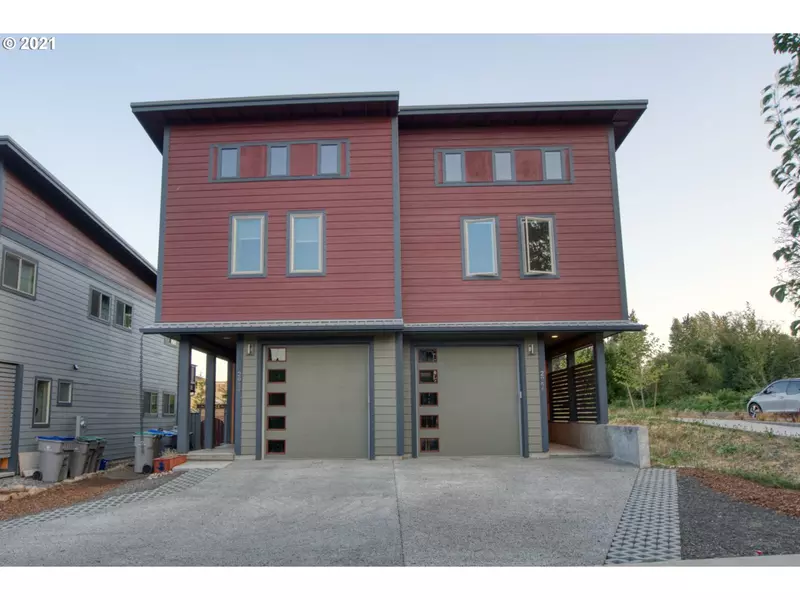 2953 TALON AVE, Hood River, OR 97031