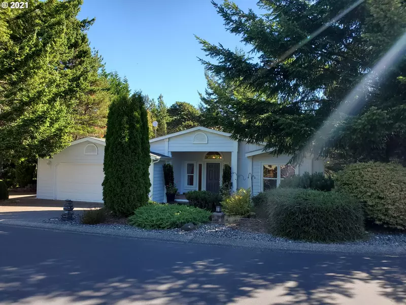 310 MANZANITA DR, Florence, OR 97439