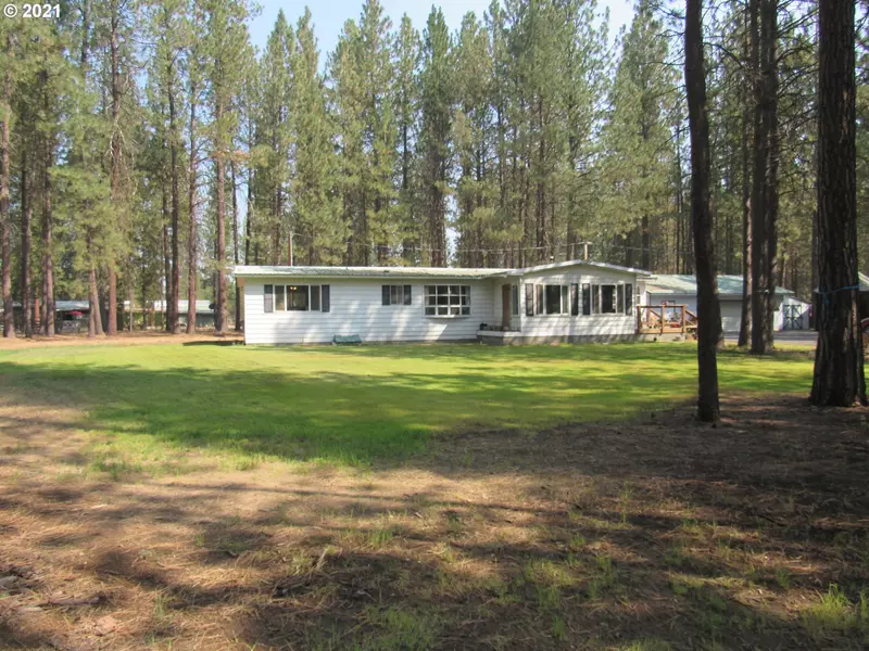 52354 RED CURRANT, La Pine, OR 97739