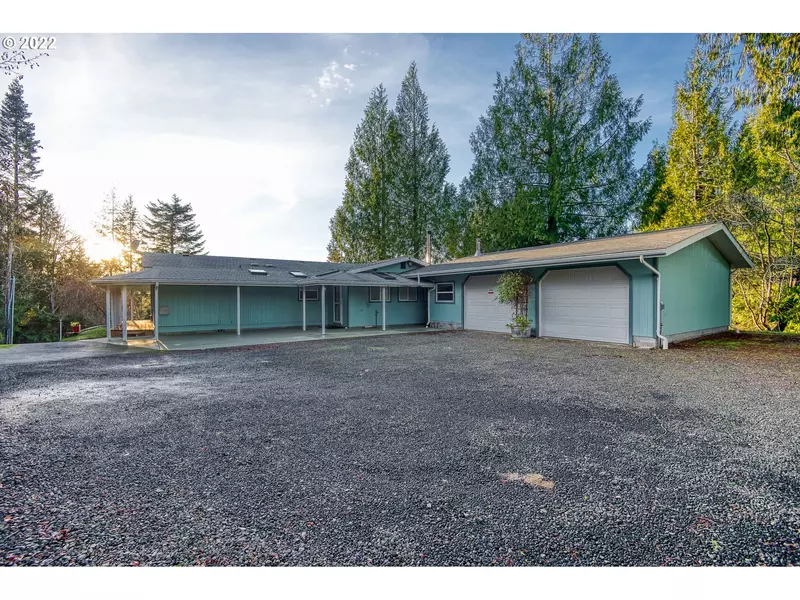 2428 WESTERN DR, Coquille, OR 97423