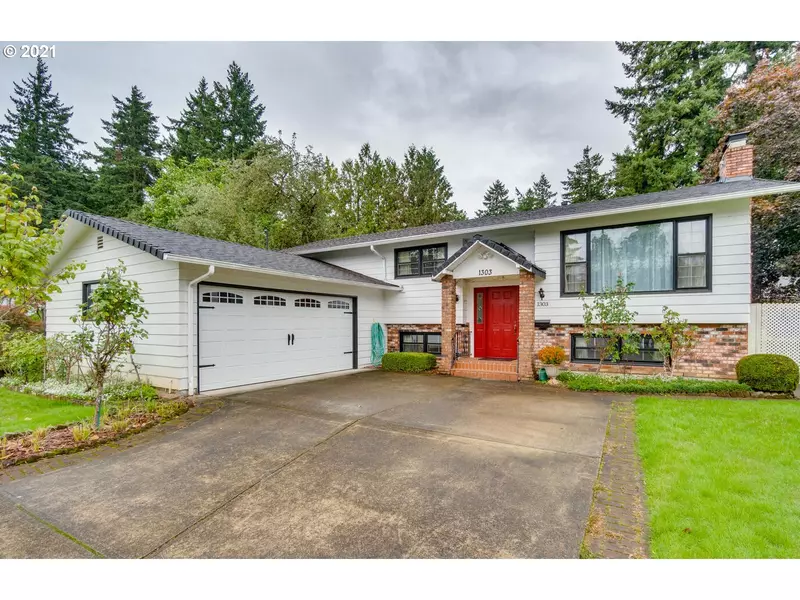 1303 NE 113TH AVE, Portland, OR 97220