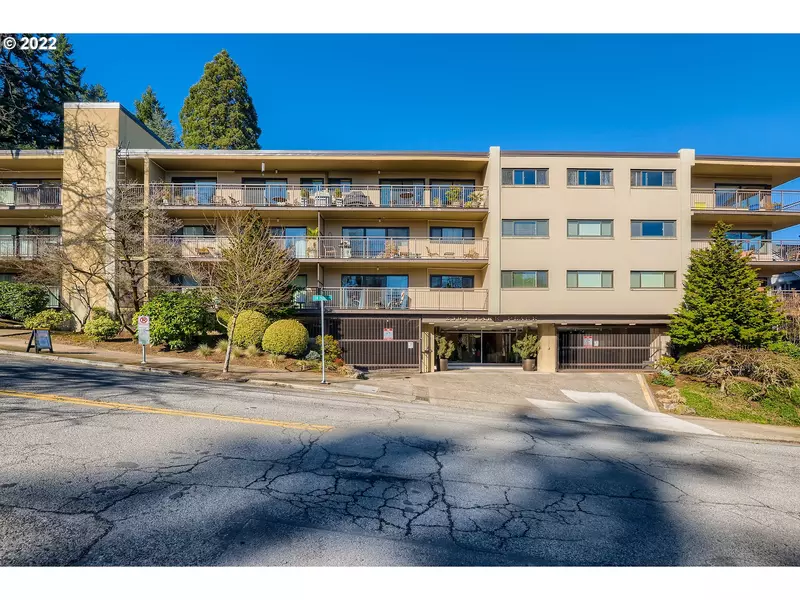 2393 SW PARK PL #104, Portland, OR 97205