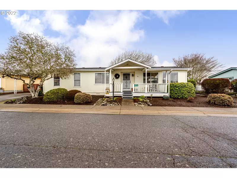 3700 BABCOCK LN #33, Eugene, OR 97401