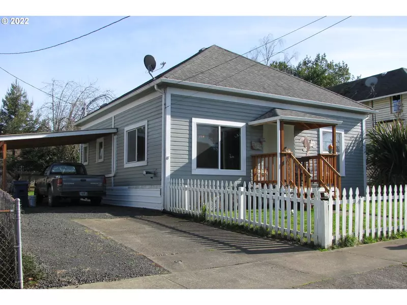 374 N ELLIOTT ST, Coquille, OR 97423