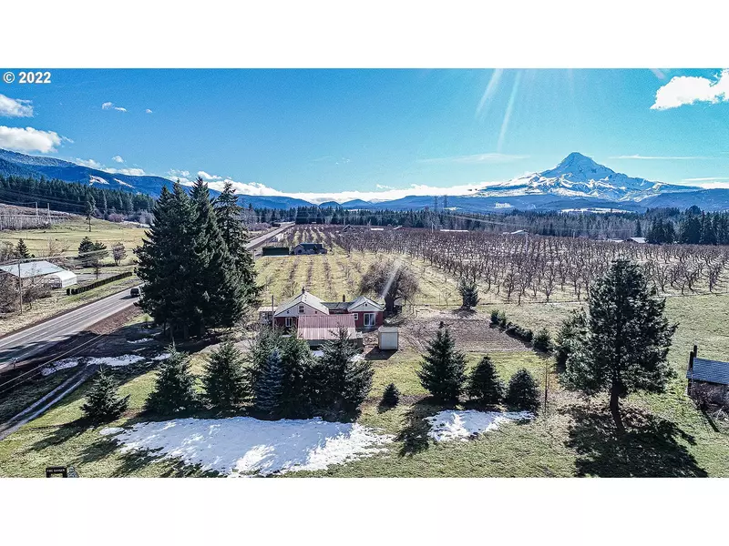 6790 HWY 35, Mt Hood Prkdl, OR 97041