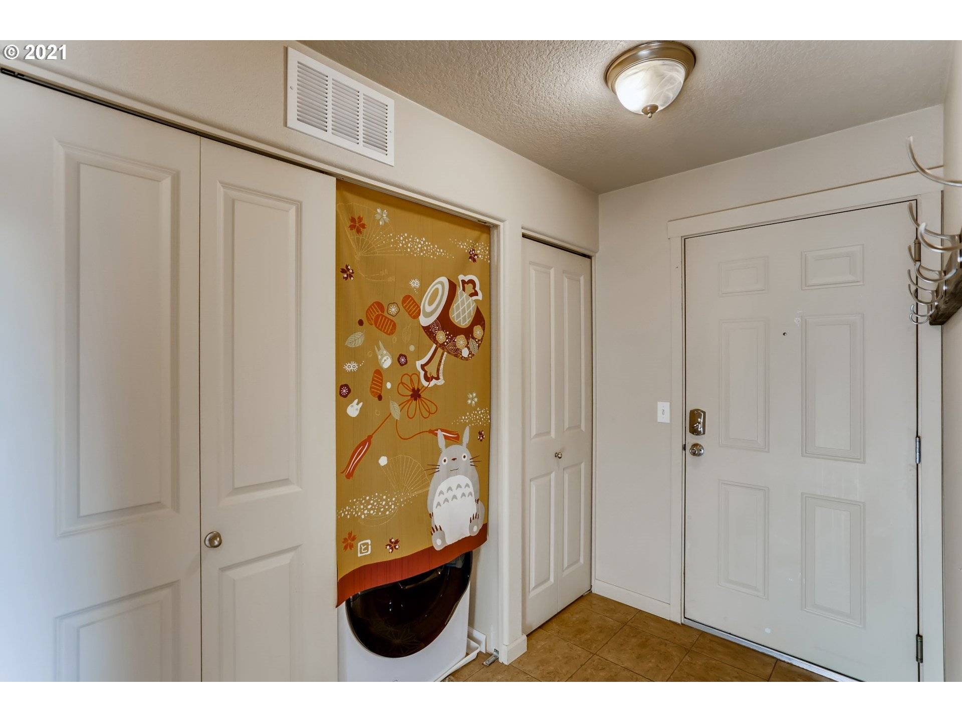 Hillsboro, OR 97006,10740 NE HOLLY ST #308