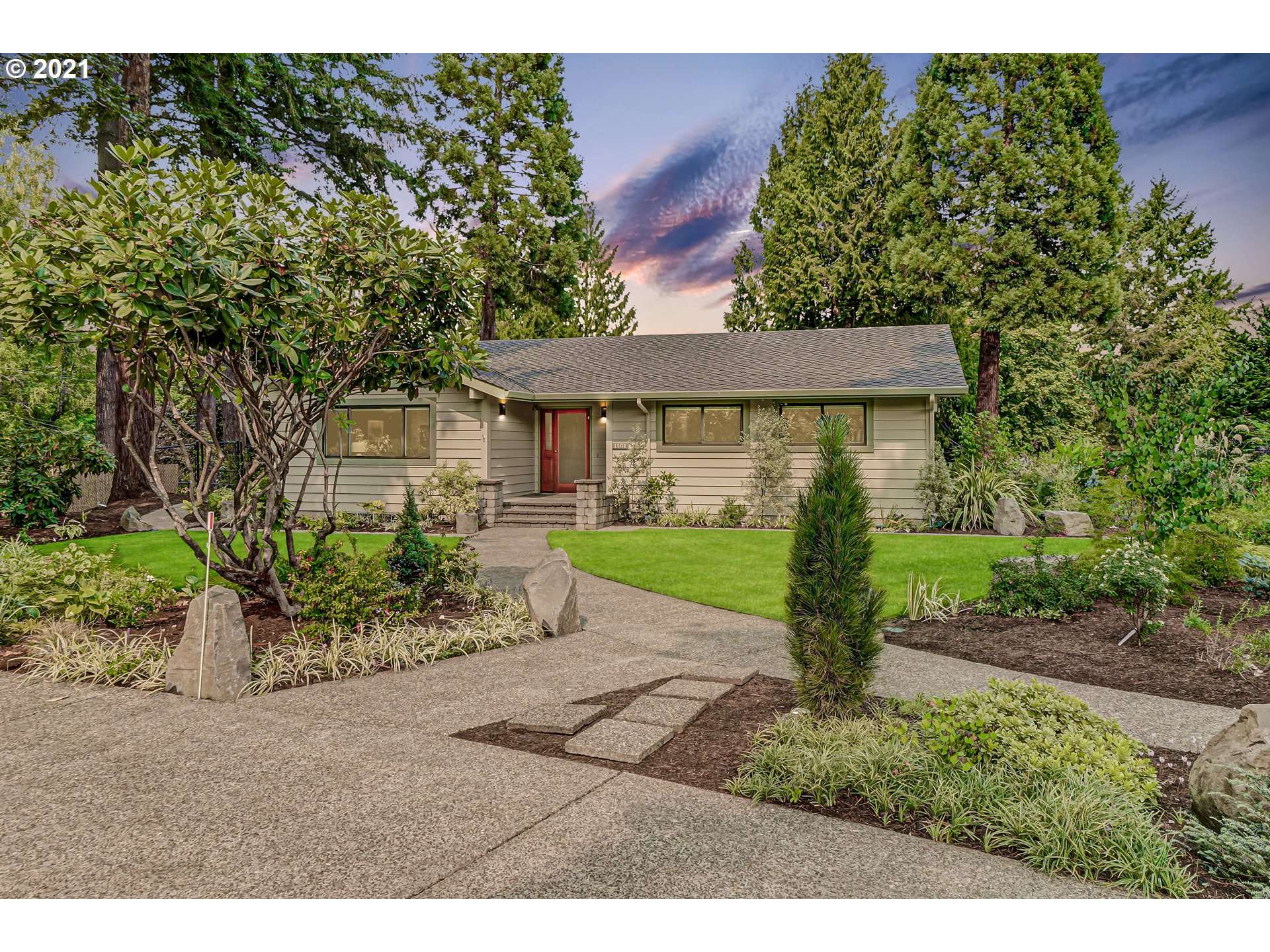 1161 SUNNINGDALE RD, Lake Oswego, OR 97034