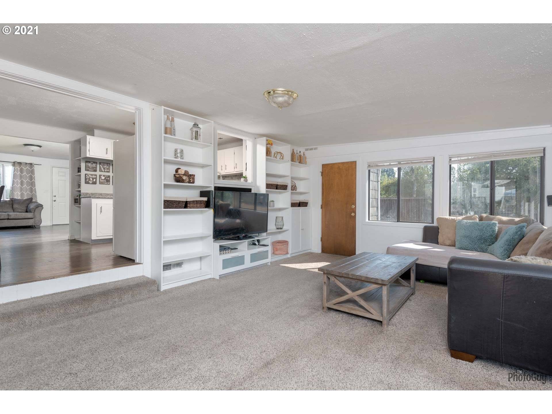 Springfield, OR 97478,4343 DAISY ST