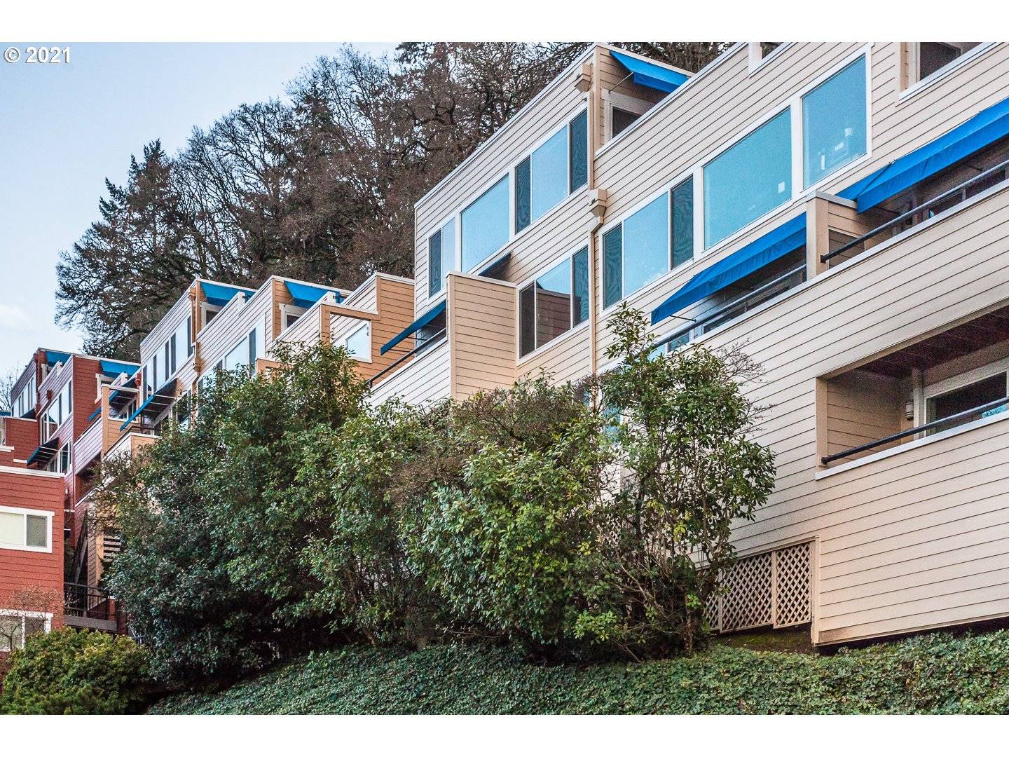 3515 SW BARBUR BLVD #Q2, Portland, OR 97239