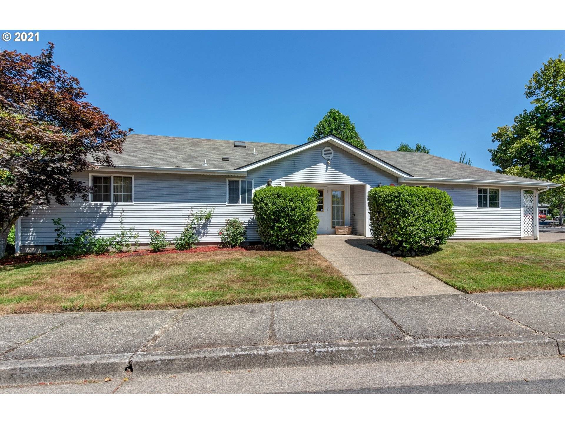 6004 E ST, Springfield, OR 97478