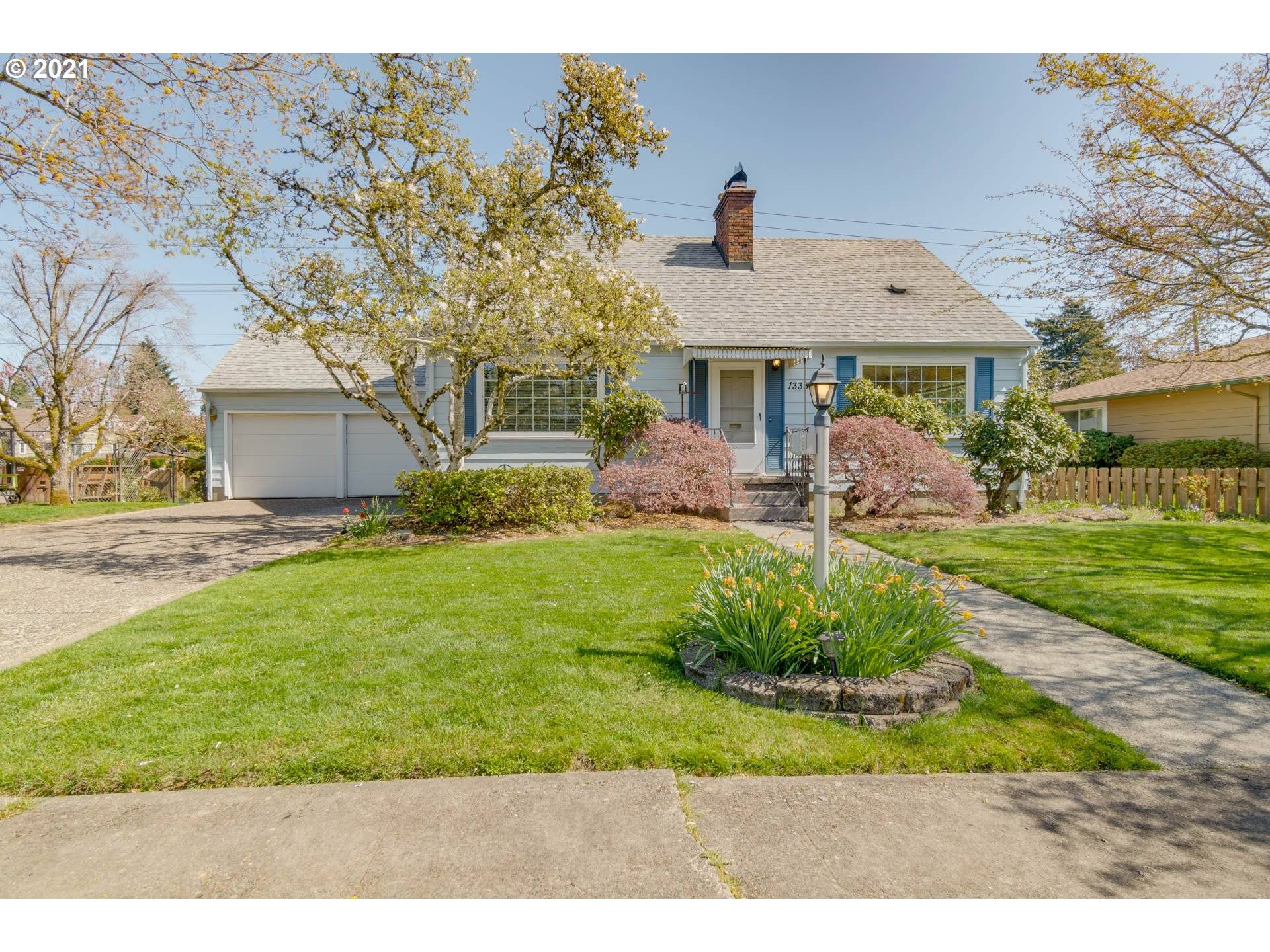 Gladstone, OR 97027,1335 WINDSOR DR