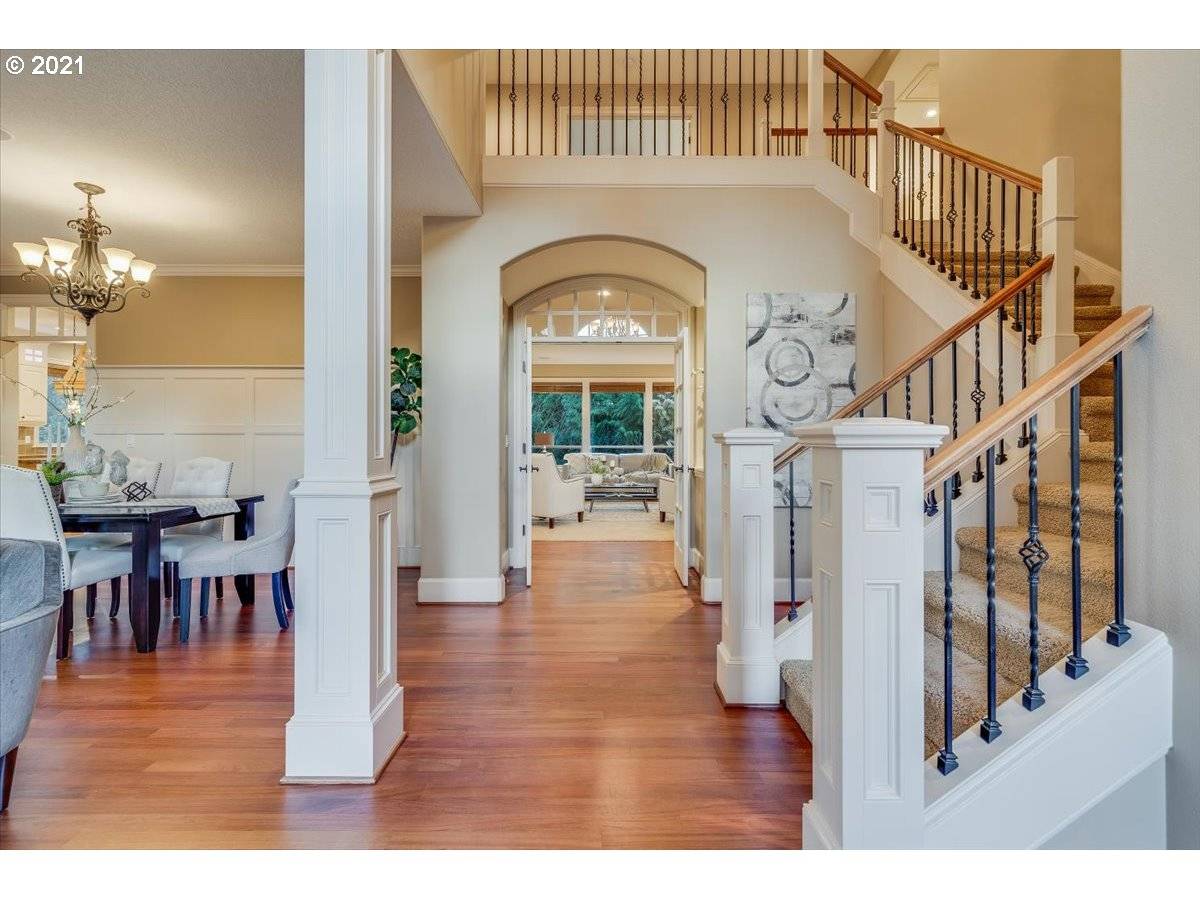 West Linn, OR 97068,5125 GREGORY CT