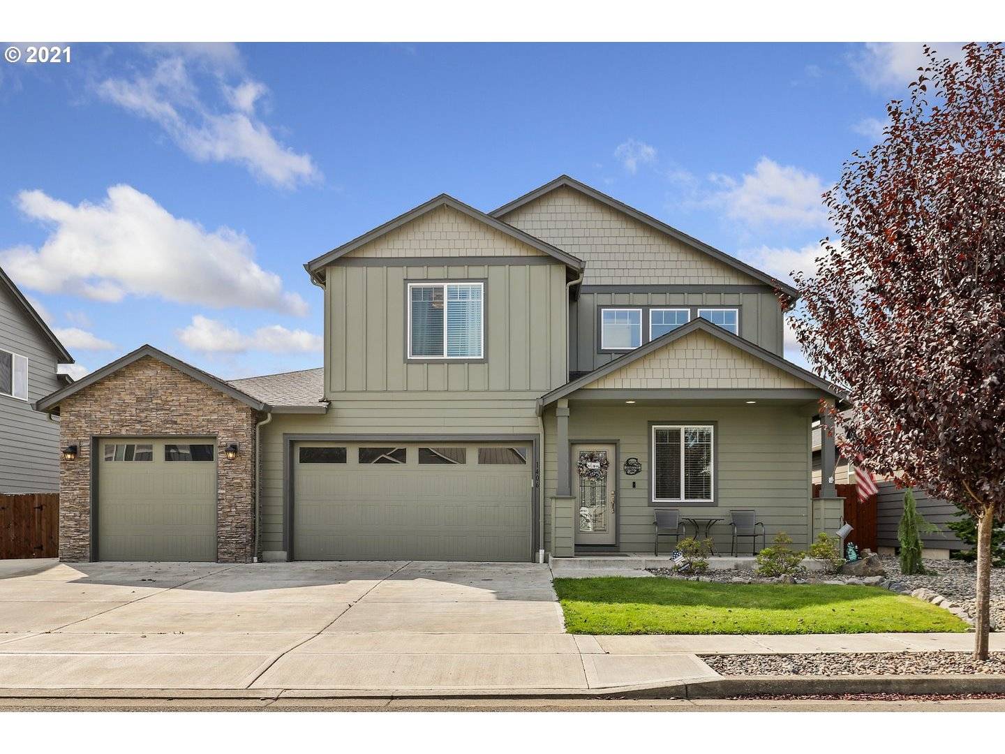 1406 NE 4TH AVE, Battle Ground, WA 98604