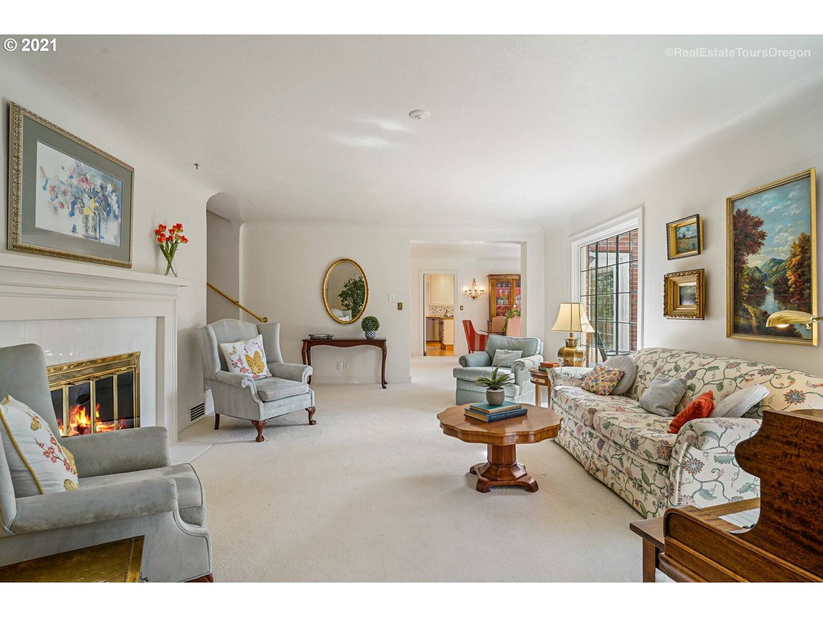 Portland, OR 97239,832 SW WESTWOOD DR