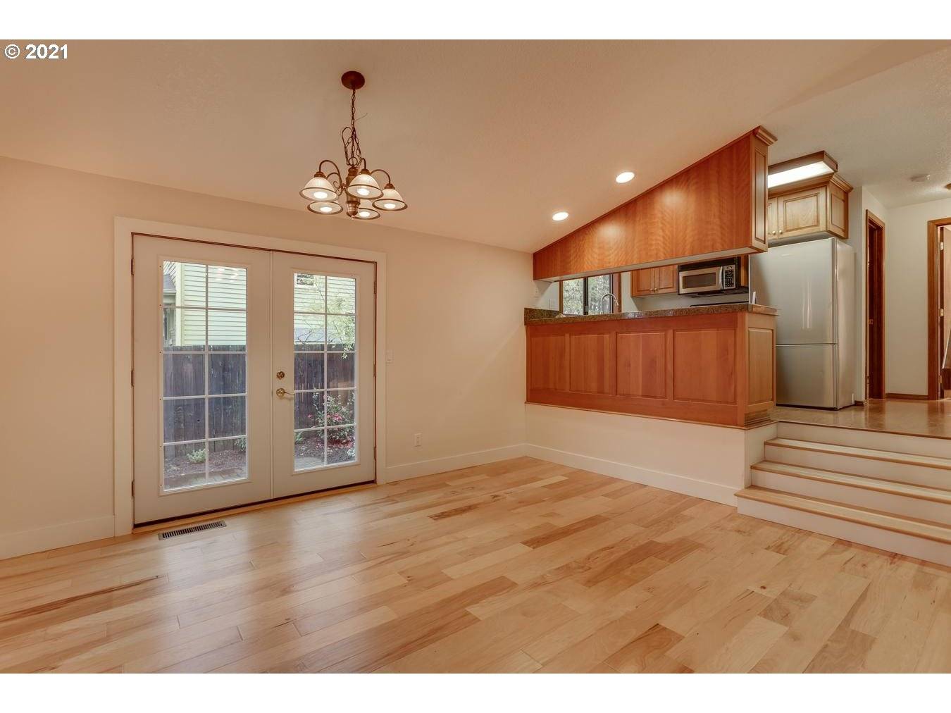 Portland, OR 97202,1504 SE TENINO ST
