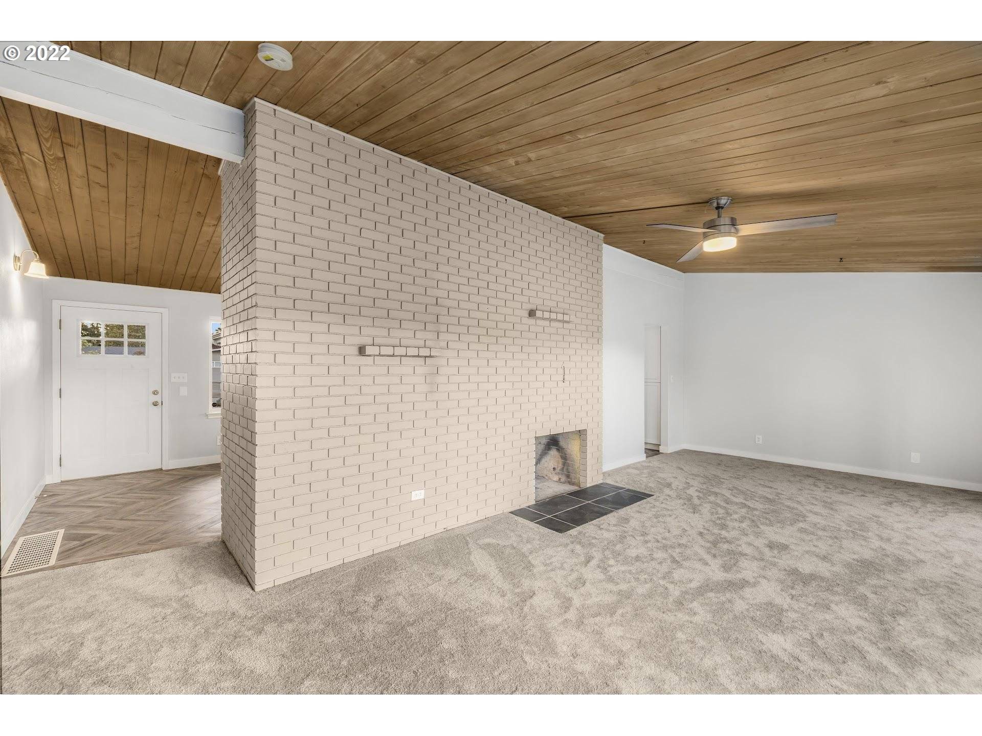 Portland, OR 97230,2214 NE 136TH AVE