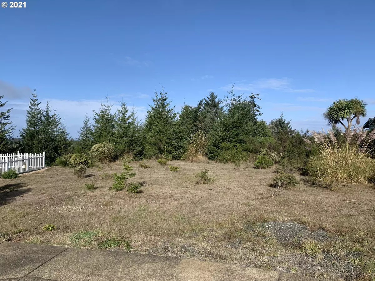 Coos Bay, OR 97420,2 NAUTICAL CT #1700