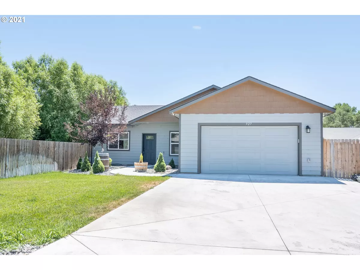 Hermiston, OR 97838,927 SW 14th PL