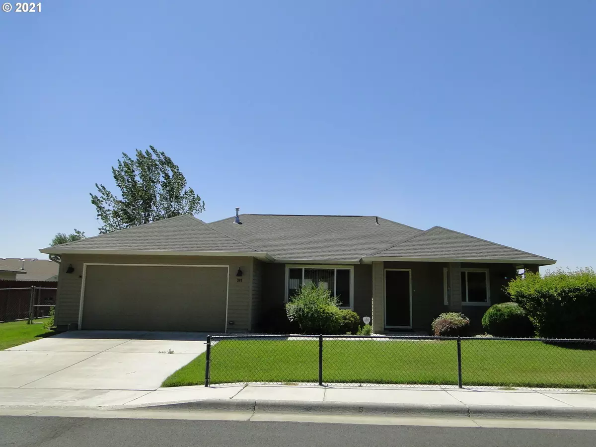 Hermiston, OR 97838,987 SW JOSHUA CT