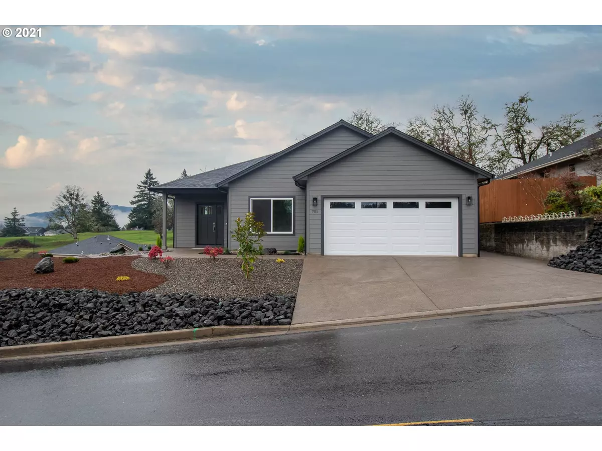 Sutherlin, OR 97479,701 SLAZENGER CT